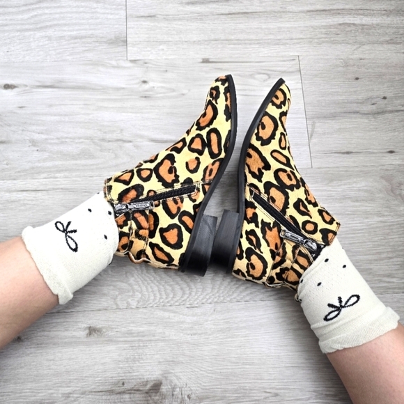 Blondo | maximalist leopard print pony hair waterproof ankle booties | WMS 6.5 - Picture 1 of 13